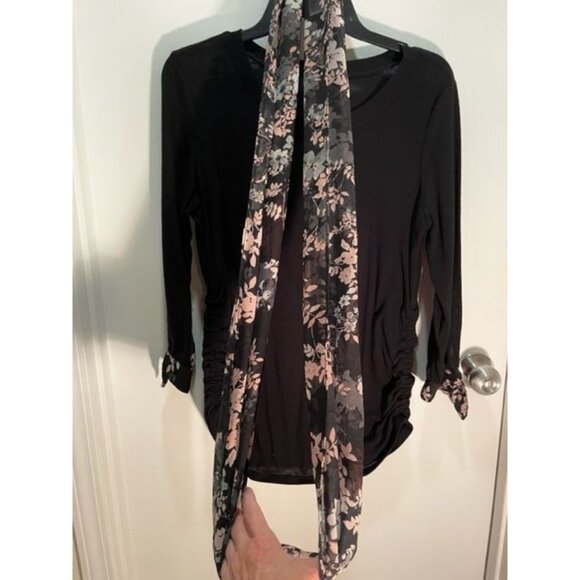 Blouse Medium Black Long Sleeve with Floral Cuffs & Separate Floral Scarf, ELLE - Picture 2 of 10